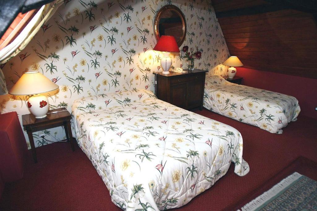Auberge Du Bon Fermier Валансьен Экстерьер фото